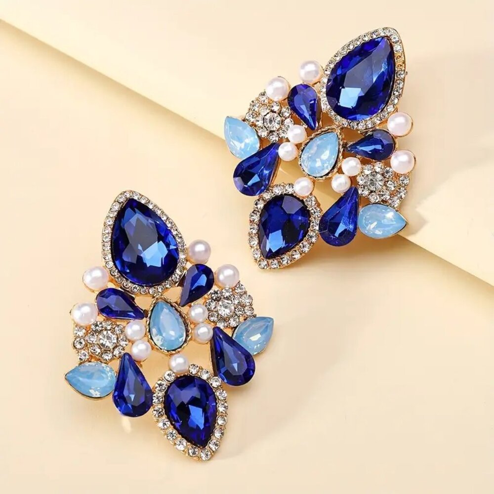NEW! BRILLIANT GLASS Vintage INSPIRED EARRINGS OH MY!
